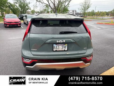 Used 2023 Kia Niro SX Touring image 12