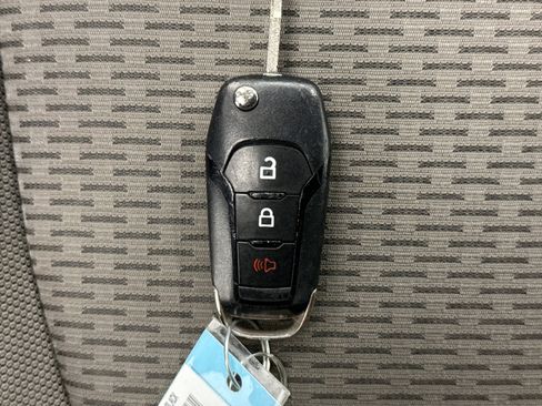 Used 2018 Ford F150 XLT image 10