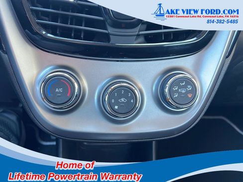 Used 2018 Chevrolet Spark LT image 27