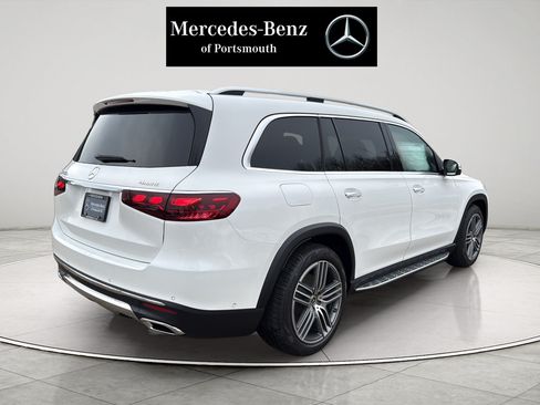 Used 2026 Mercedes-Benz GLS 450 4MATIC image 5