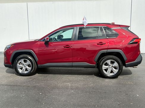 Used 2023 Toyota RAV4 XLE w/ Convenience Package image 2