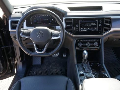 Certified 2023 Volkswagen Atlas Cross Sport SEL R-Line image 21