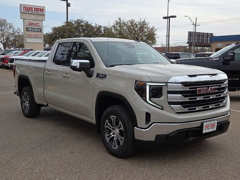 New 2026 GMC Sierra 1500 SLE w/ Preferred Package RWD image 5