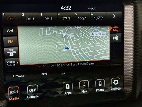 Used 2019 Jeep Wrangler Unlimited Sahara AWD/4WD image 17