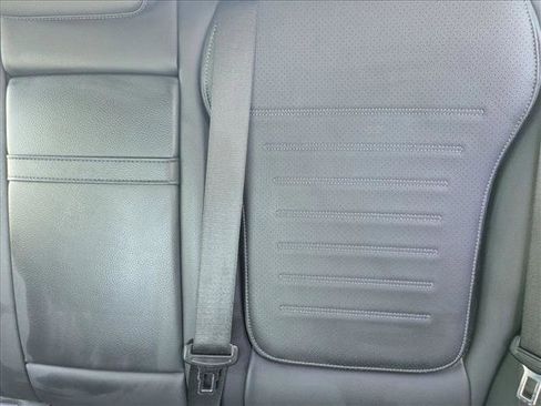 Used 2023 Mercedes-Benz C 300 Sedan image 13