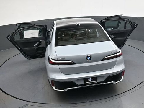 New 2026 BMW 740i xDrive image 39