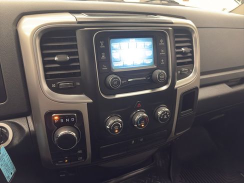 Used 2018 RAM 1500 Classic SLT image 20