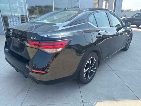 Used 2024 Nissan Sentra SV FWD image 7