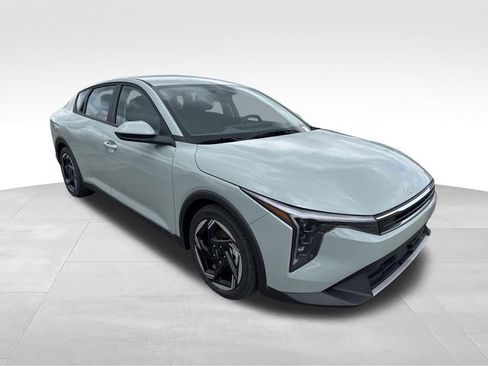 New 2025 Kia K4 GT-Line Turbo FWD image 3