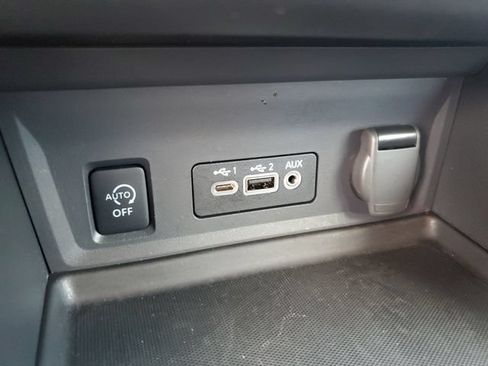 Used 2025 Nissan Sentra SV w/ All-Weather Package FWD image 26