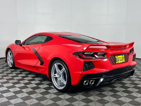 Used 2020 Chevrolet Corvette Stingray Coupe w/ Z51 Performance Package image 8