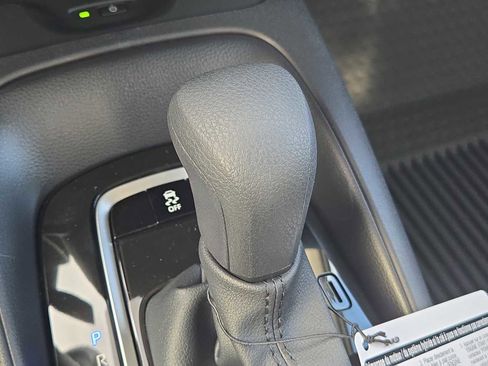 Used 2026 Toyota Corolla LE w/ LE Premium Package image 6