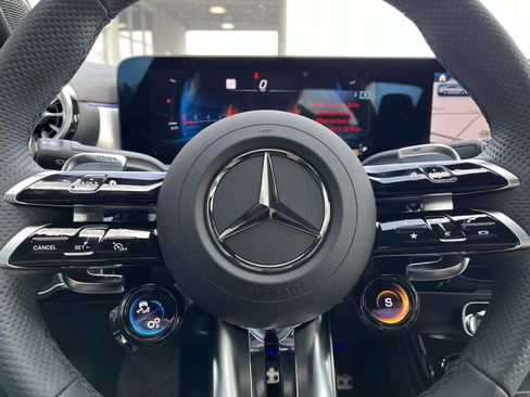 Certified 2025 Mercedes-Benz CLA 35 AMG 4MATIC image 21