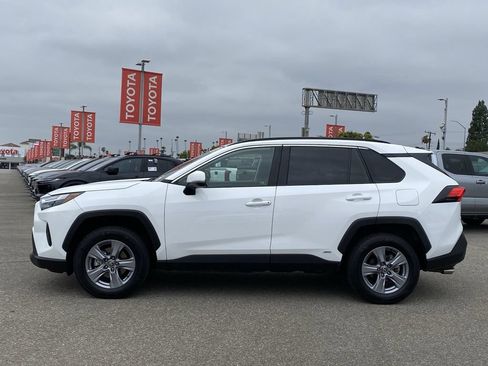 Certified 2025 Toyota RAV4 XLE AWD/4WD image 40