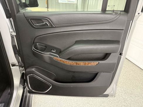 Used 2015 Chevrolet Suburban LTZ AWD/4WD image 46