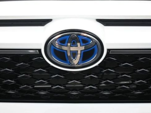 Used 2024 Toyota RAV4 SE w/ Weather & Moonroof Package AWD/4WD image 43