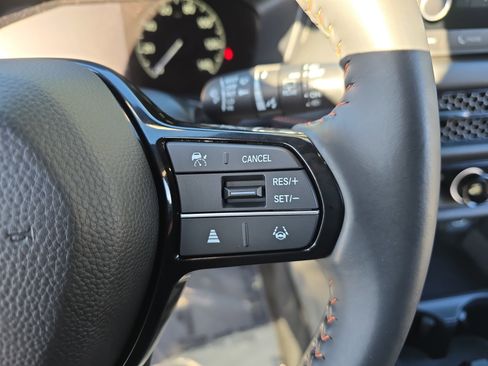 Used 2023 Honda HR-V Sport image 17