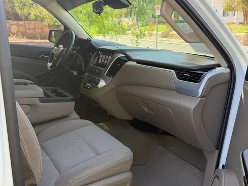 Used 2017 GMC Yukon SLE w/ Enhanced Driver Alert Package RWD image 11