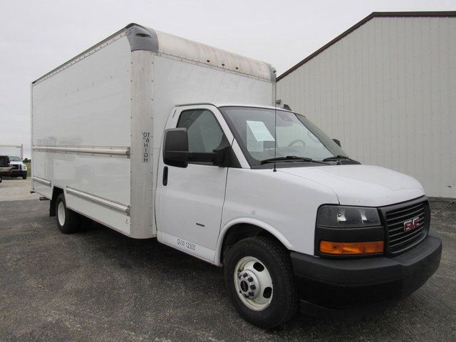 Used 2021 GMC Savana 3500 Extended w/ Power Convenience Package RWD image 9