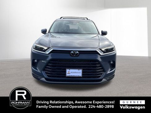 Used 2024 Toyota Grand Highlander AWD Hybrid image 3