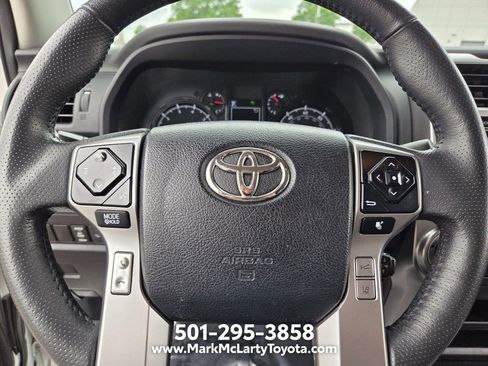 Used 2024 Toyota 4Runner SR5 AWD/4WD image 22
