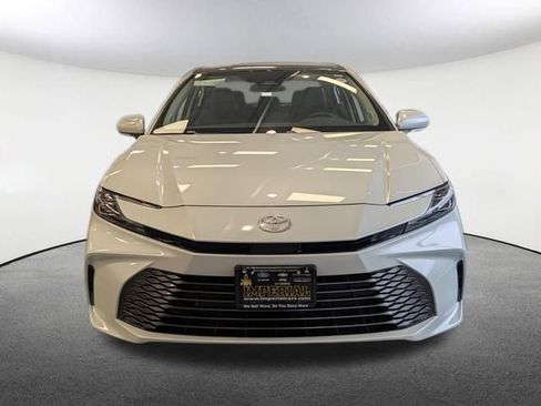 New 2026 Toyota Crown Platinum image 3