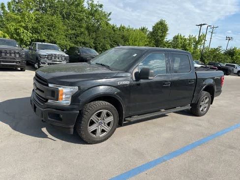 Used 2018 Ford F150 XLT w/ Equipment Group 302A Luxury AWD/4WD image 14