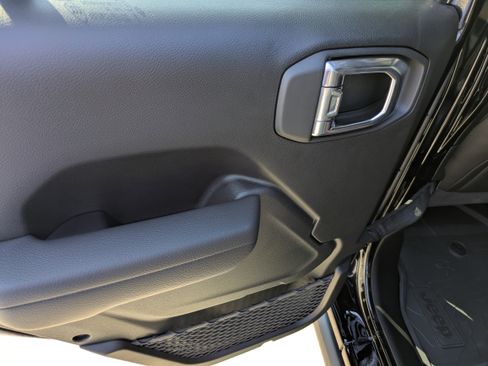 New 2025 Jeep Wrangler Willys image 10