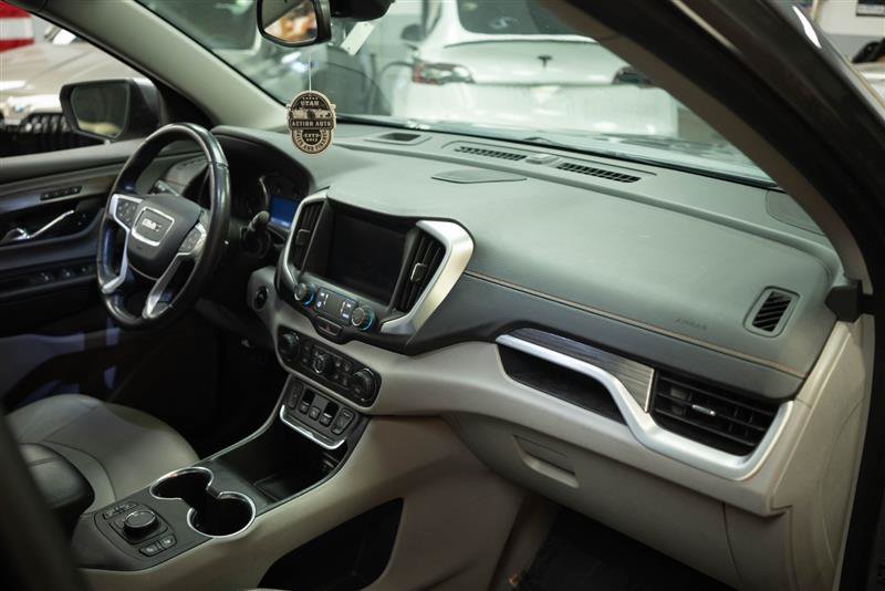 Used 2020 GMC Terrain SLT w/ Preferred Package FWD image 14