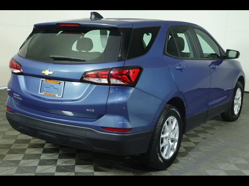 Used 2024 Chevrolet Equinox LS w/ LPO, Floor Liner Package AWD/4WD image 10