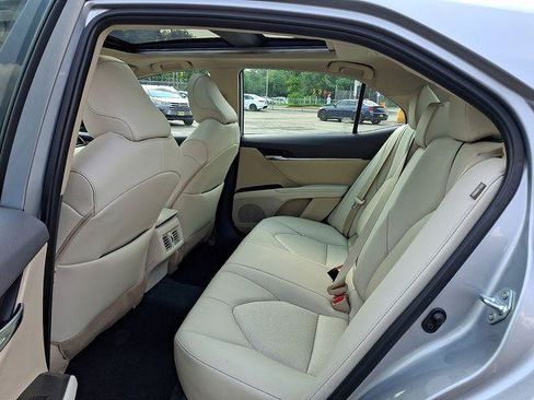 Certified 2023 Toyota Camry XLE FWD image 6