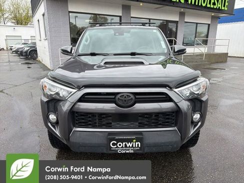 Used 2020 Toyota 4Runner TRD Off-Road Premium image 2
