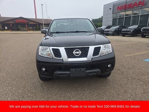 Used 2021 Nissan Frontier SV AWD/4WD image 2
