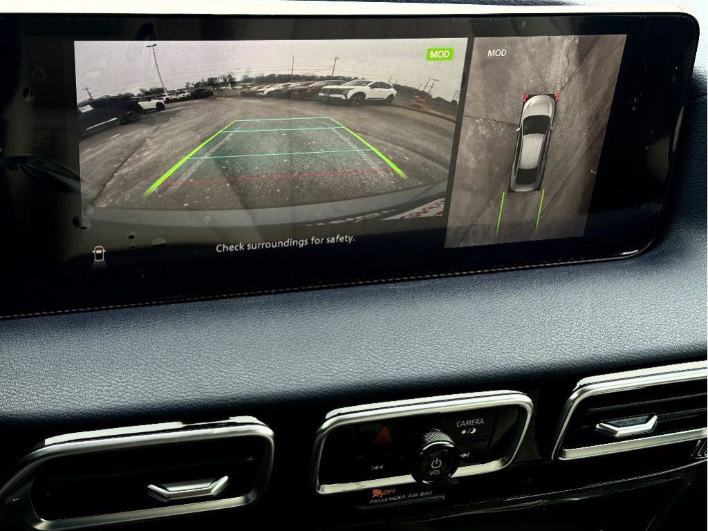 Used 2026 Nissan Sentra SL w/ Floor Mat Package FWD image 12