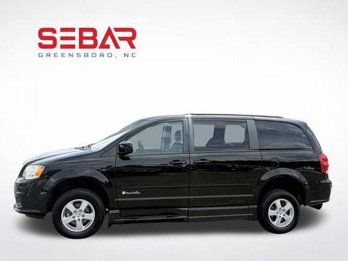 Used 2013 Dodge Grand Caravan SXT FWD image 10