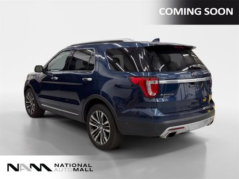 Used 2016 Ford Explorer Platinum image 3