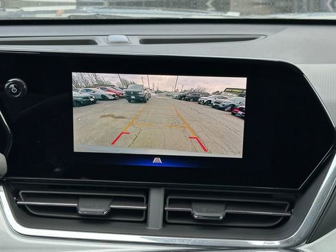 New 2026 Chevrolet Trax LT w/ LT Convenience Package image 16