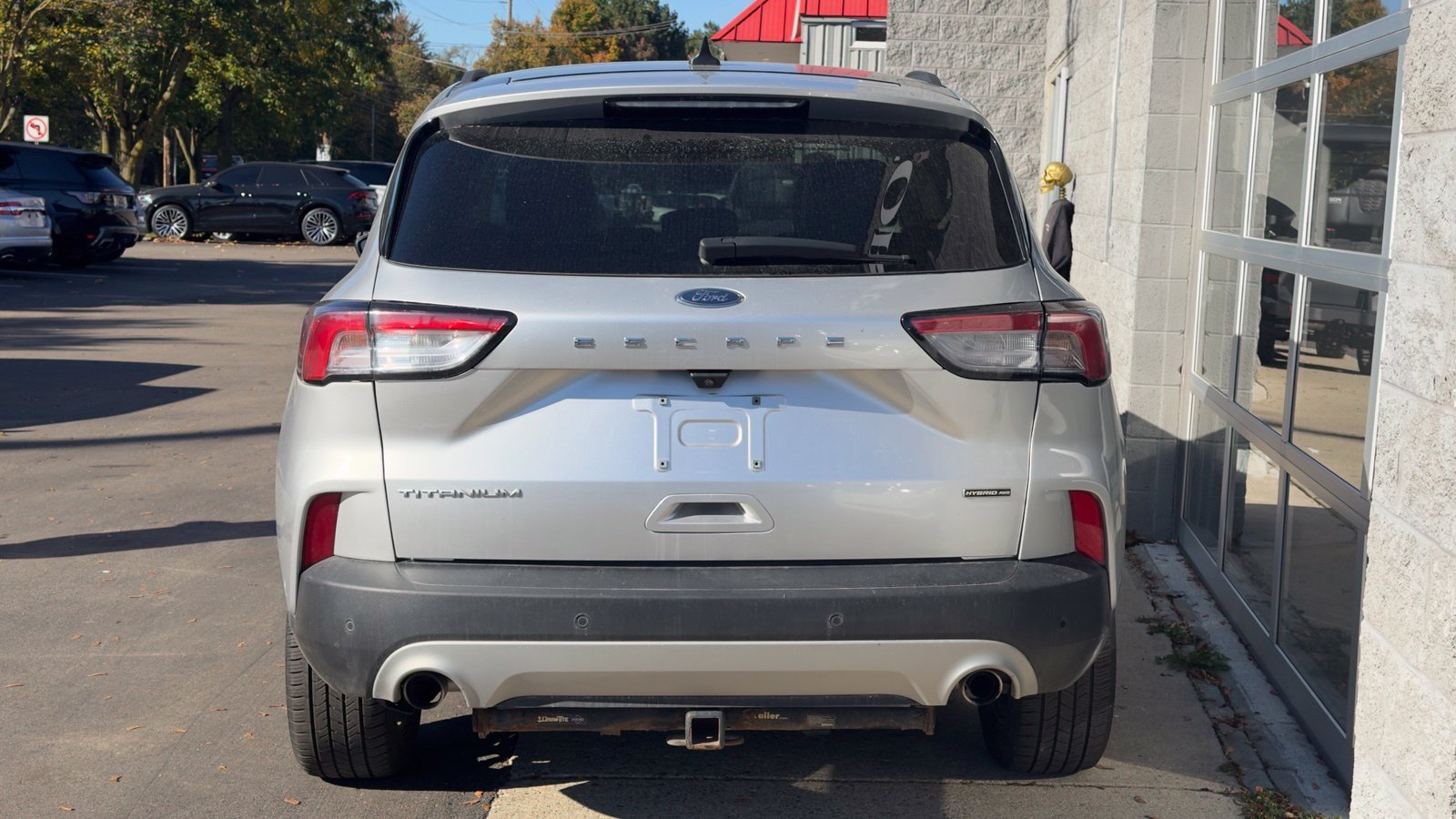 Used 2020 Ford Escape Titanium w/ Titanium Premium Package 2.0 AWD/4WD image 5