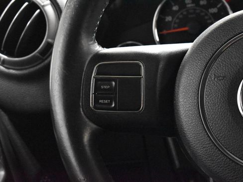 Used 2014 Jeep Wrangler Unlimited Sport image 7