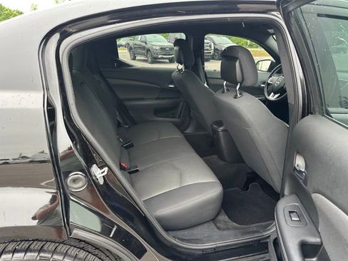 Used 2012 Dodge Avenger SXT FWD image 21