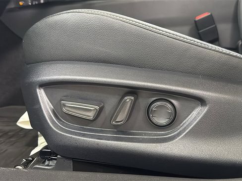 Used 2026 Toyota Camry SE w/ Convenience Package image 14