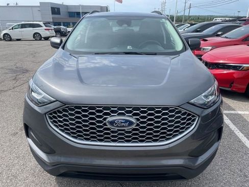 Used 2023 Ford Edge SE AWD/4WD image 2