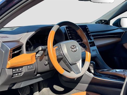 Used 2022 Toyota Avalon Limited w/ Advanced Safety Package image 9