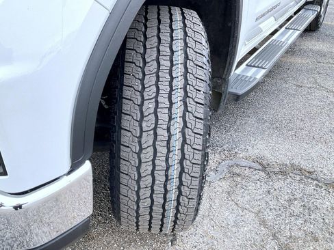 Certified 2023 GMC Sierra 1500 SLT w/ SLT Premium Plus Package AWD/4WD image 23