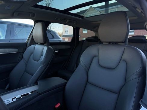 Certified 2024 Volvo V90 B6 Cross Country Plus image 16