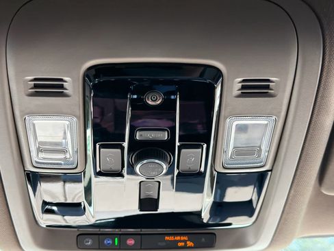 Used 2026 GMC Yukon Denali AWD/4WD image 34