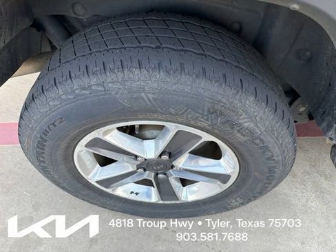Used 2021 Jeep Wrangler Unlimited Sahara AWD/4WD image 10