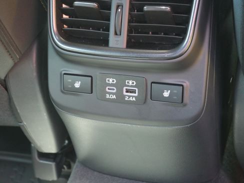 Used 2025 Subaru Outback Wilderness AWD/4WD image 31