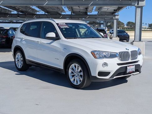 Used 2017 BMW X3 xDrive28i image 3