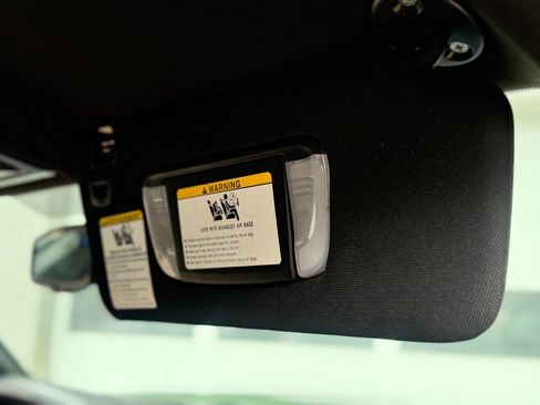 Used 2022 Toyota Tacoma TRD Off-Road image 68